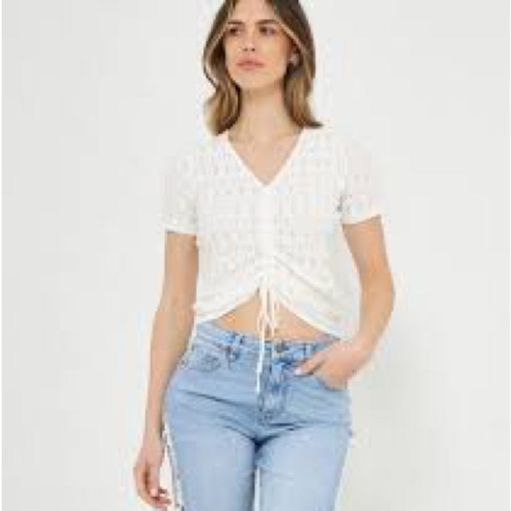 NWOT Off- White V-Neck Ruched  Top